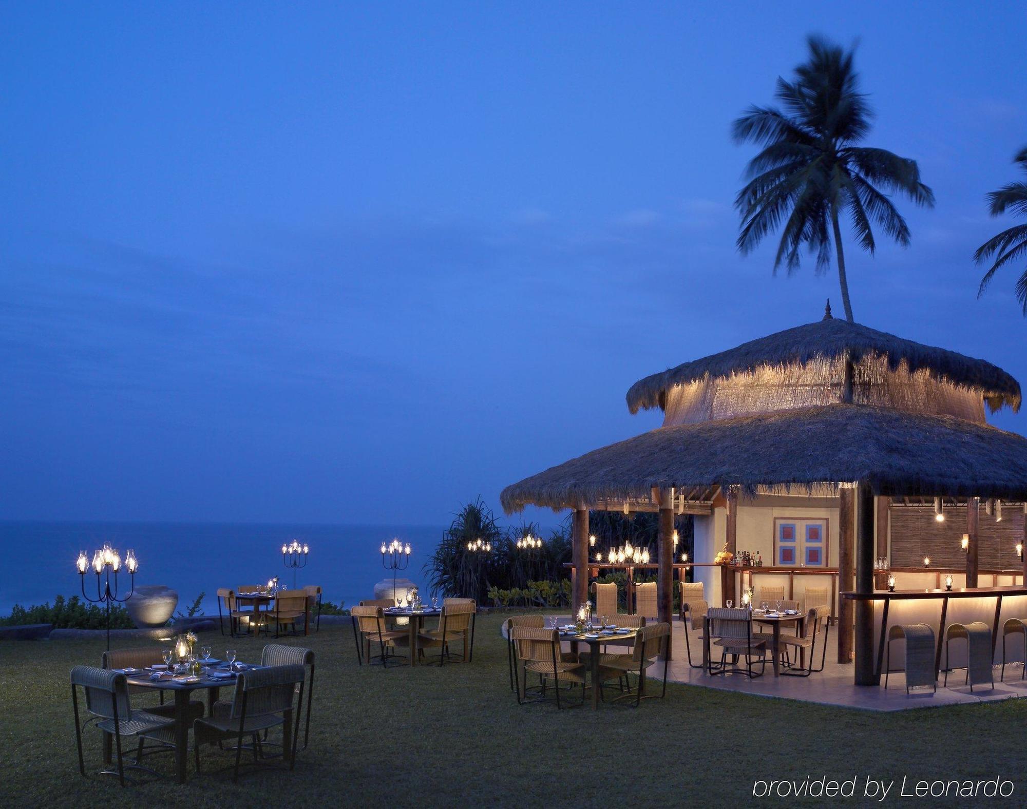 Taj Bentota Resort & Spa Restaurang bild